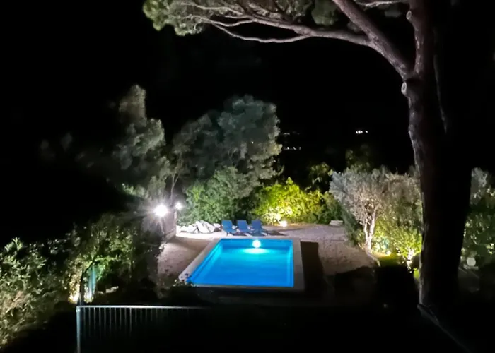 Villavos- Le Bocage Villa *